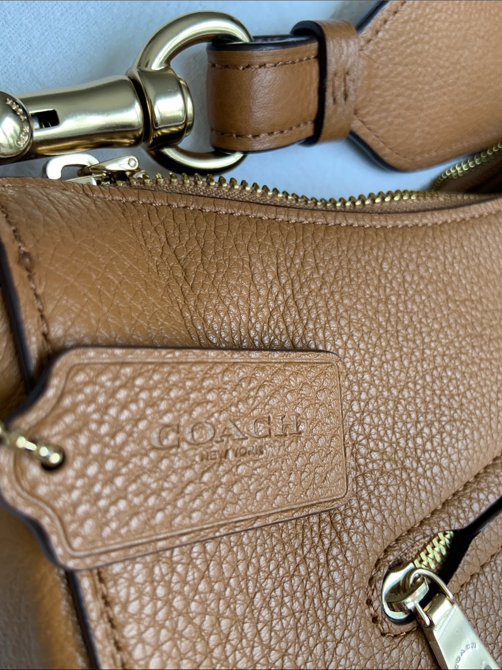 Coach Tan Pebble Leather Shoulder Bag with Red and Black Strap - Picture 2 of 6